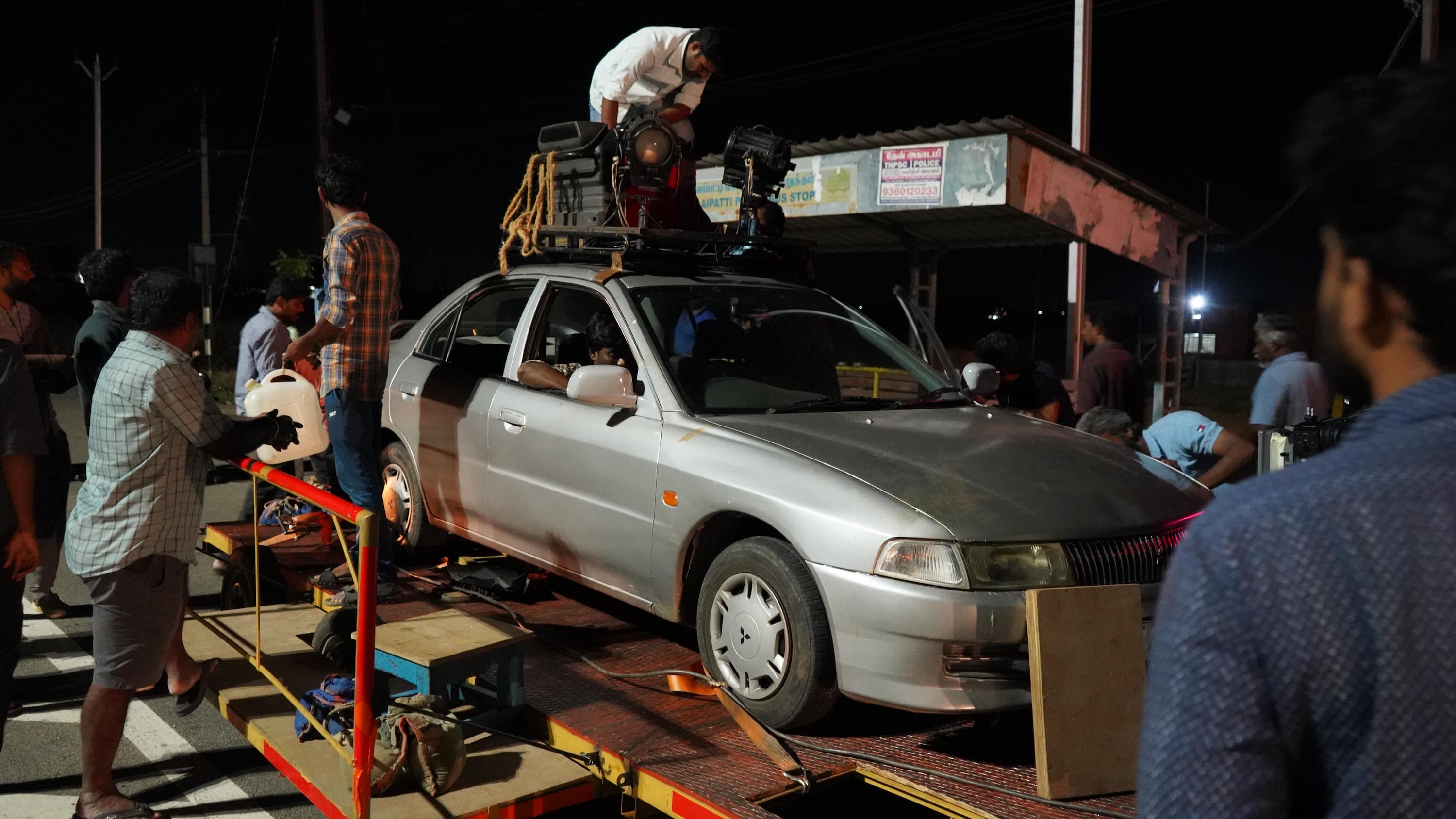 behind the scene crew photo 4
